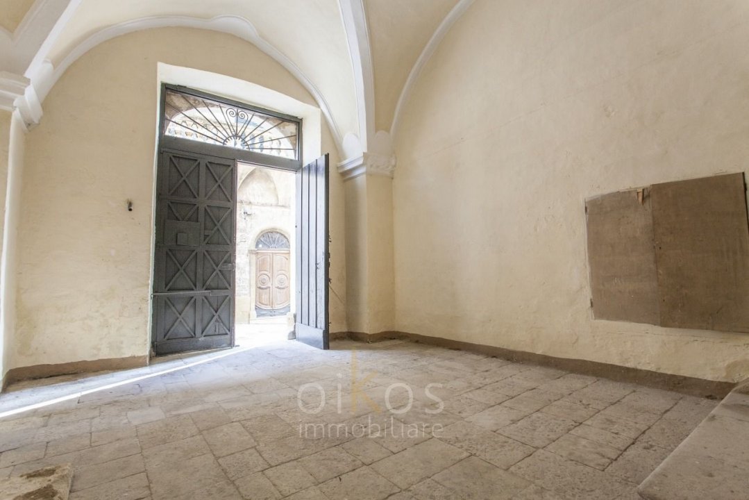 A vendre palais in ville Oria Puglia foto 4
