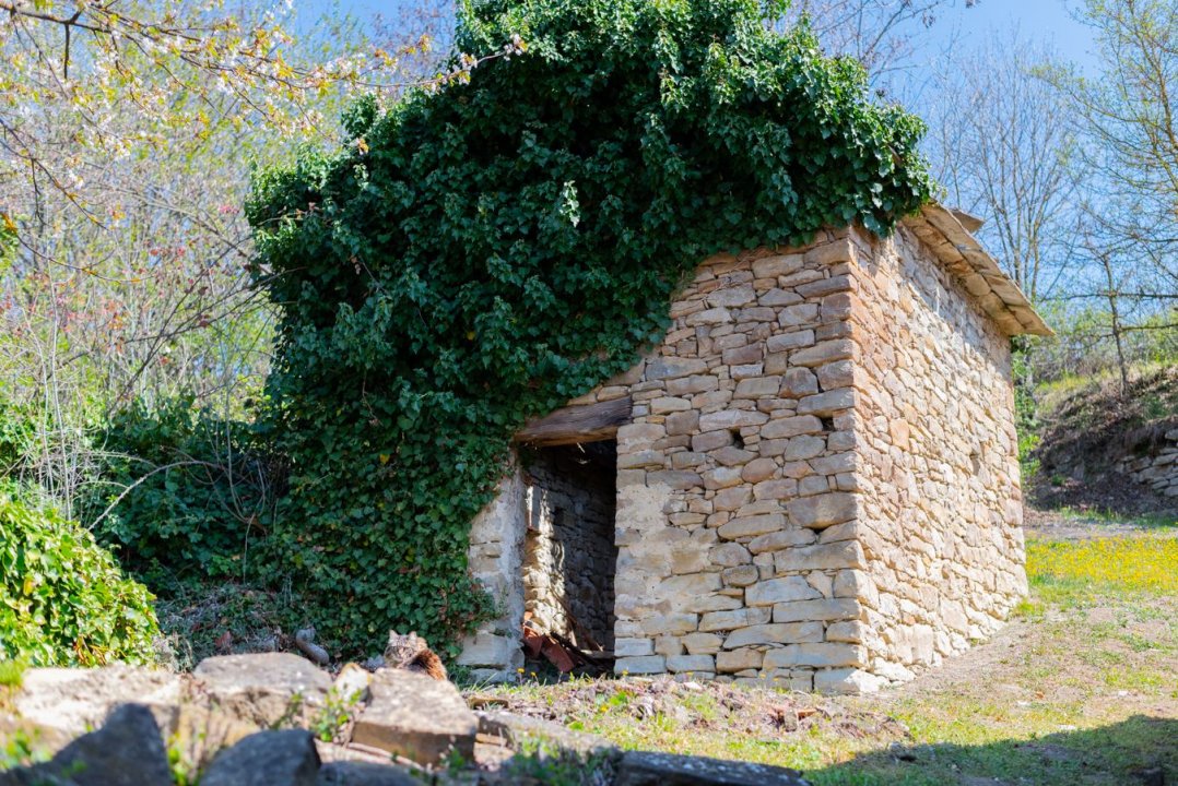For sale cottage in quiet zone Levice Piemonte foto 6