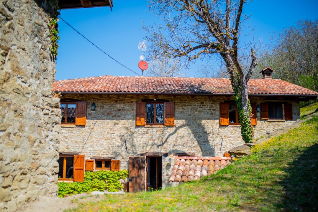 For sale cottage in quiet zone Levice Piemonte foto 5