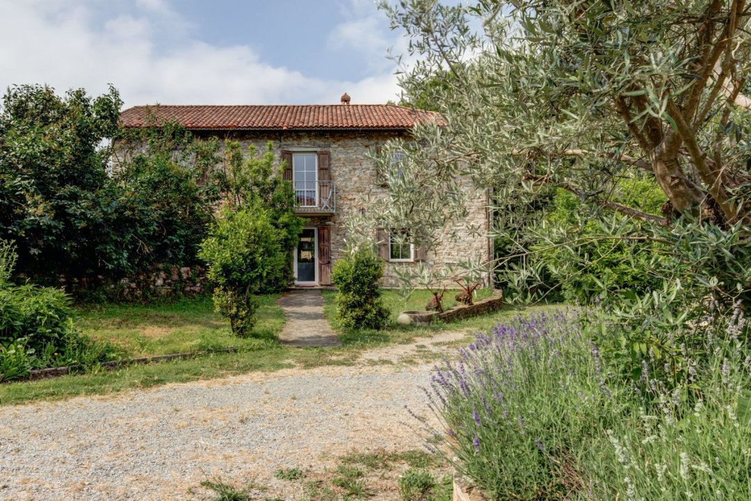 For sale cottage in quiet zone Alba Piemonte foto 2
