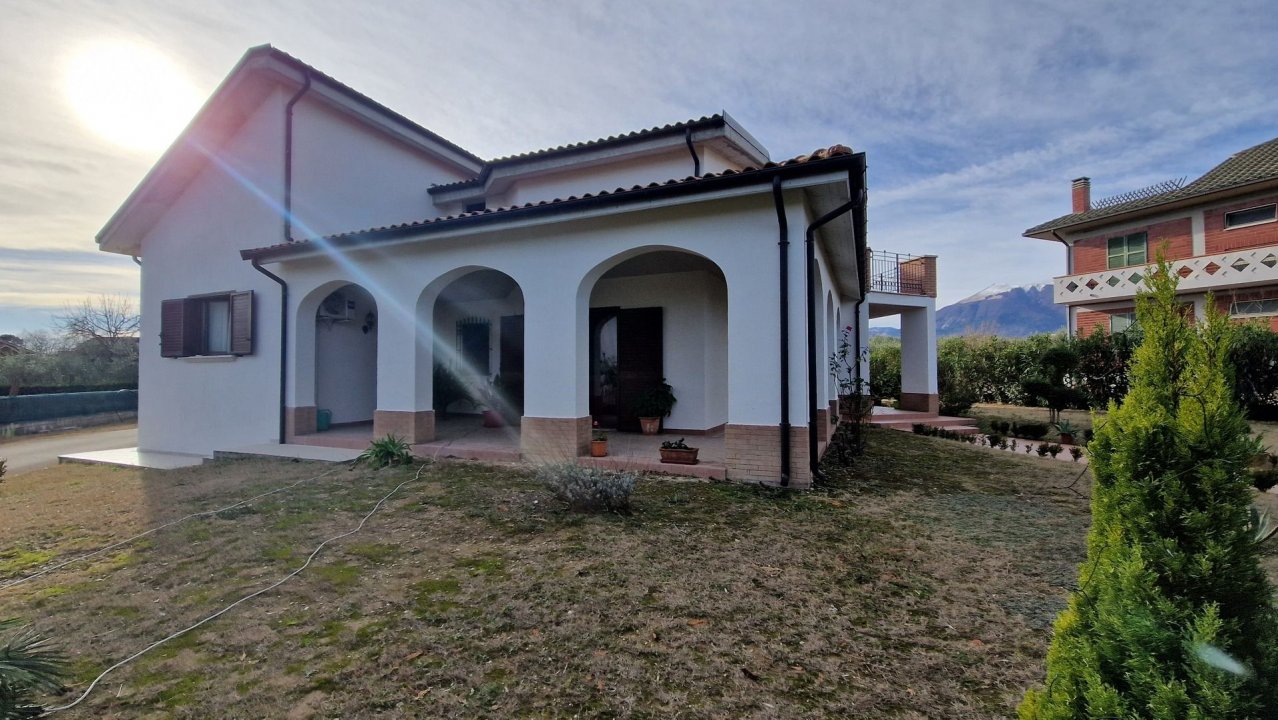 Se vende villa in zona tranquila Sant´Egidio alla Vibrata Abruzzo foto 51