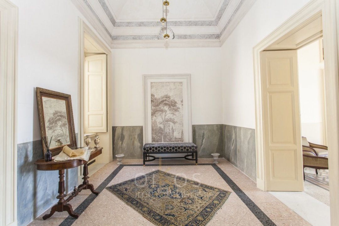 A vendre palais in zone tranquille Manduria Puglia foto 14