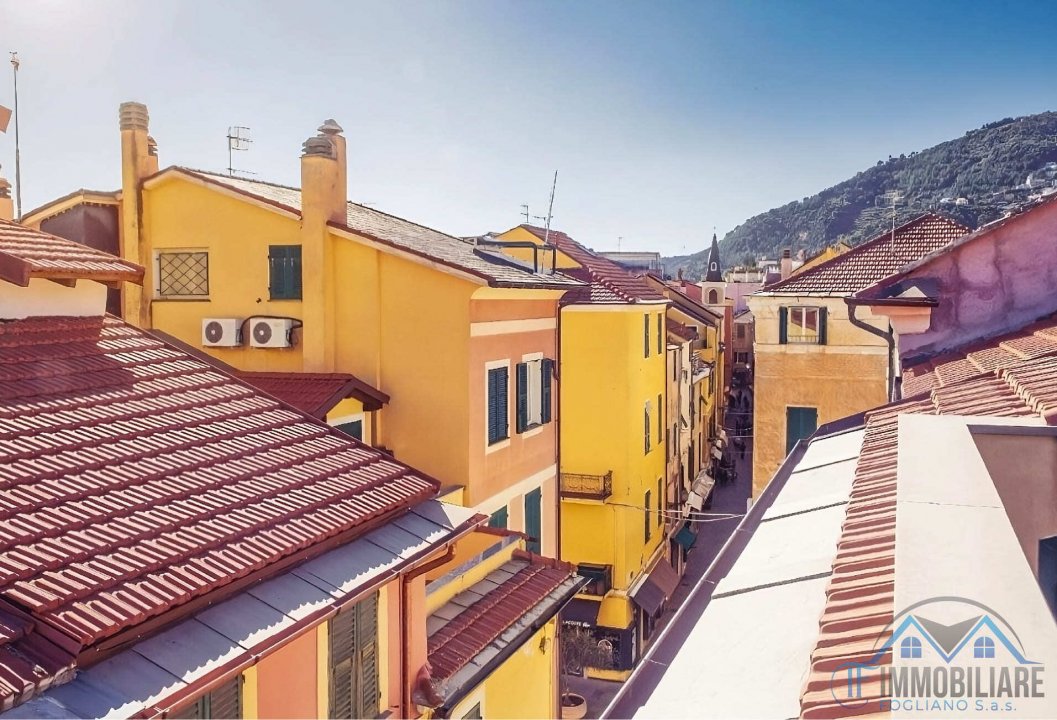 Zu verkaufen penthouse in  Alassio Liguria foto 11