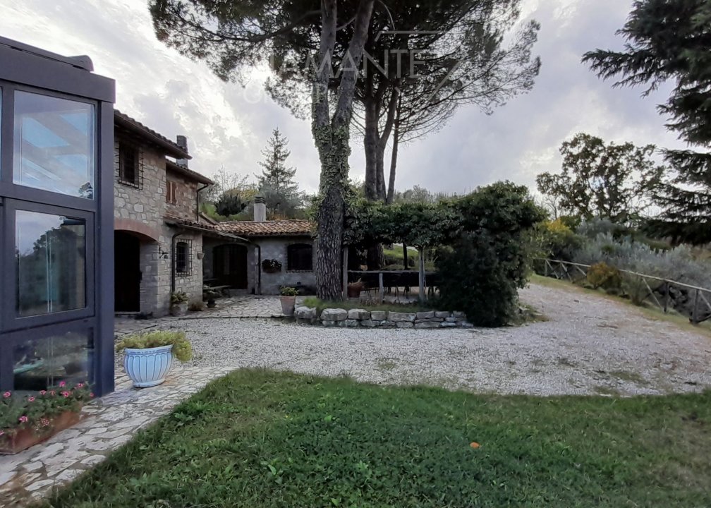Zu verkaufen villa in berg Monte Castello di Vibio Umbria foto 30