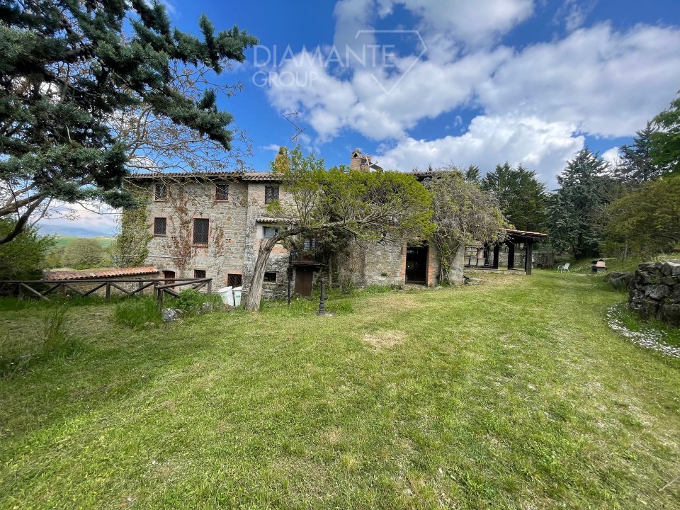 For sale cottage in quiet zone Gubbio Umbria foto 23