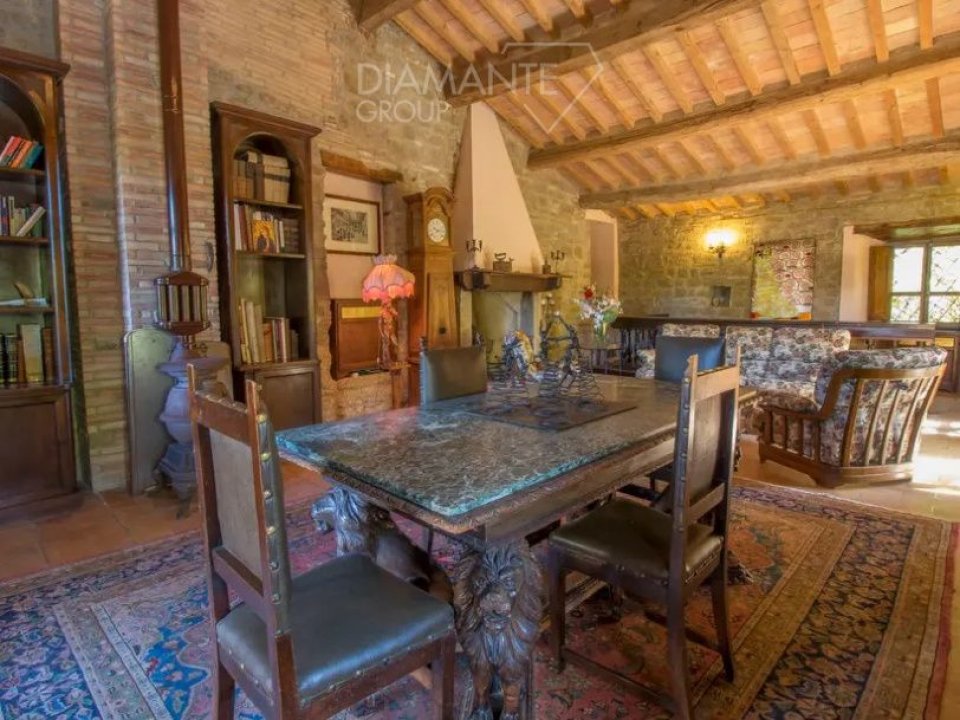 For sale cottage in quiet zone Gubbio Umbria foto 5