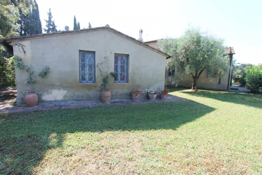 For sale cottage in quiet zone Castagneto Carducci Toscana foto 4