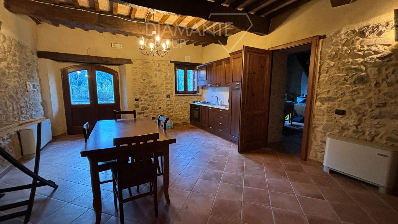 For sale cottage in quiet zone Castel Ritaldi Umbria foto 7