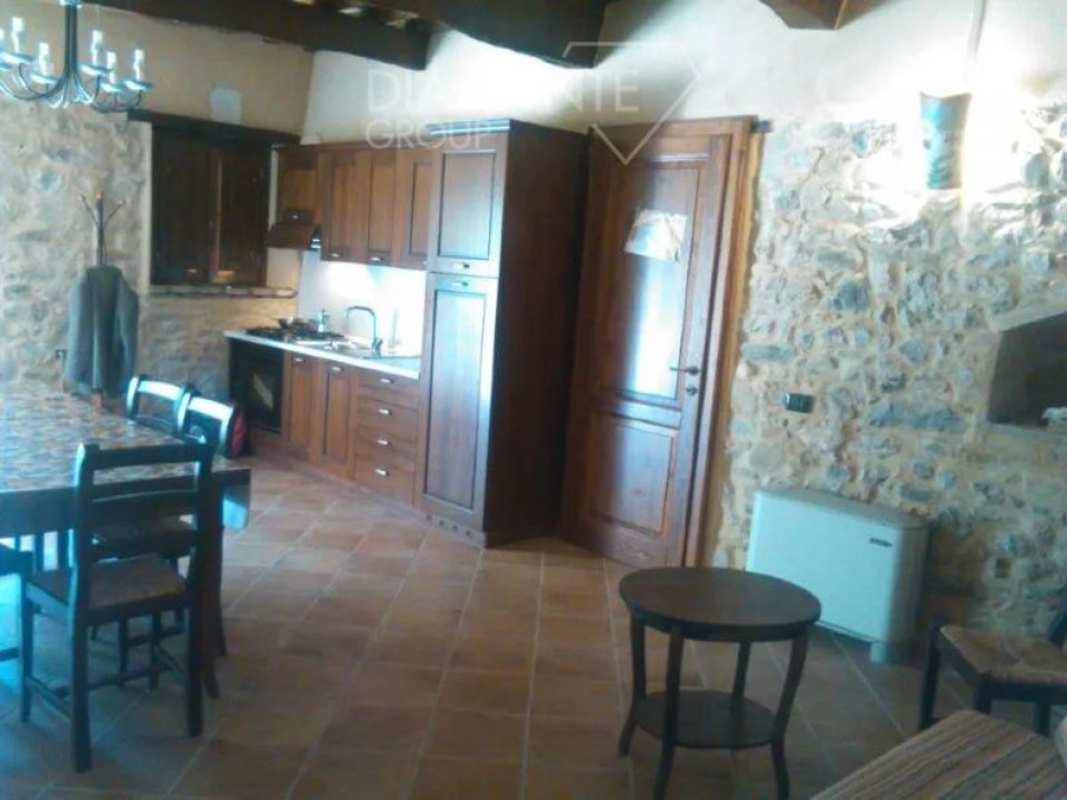 For sale cottage in quiet zone Castel Ritaldi Umbria foto 6