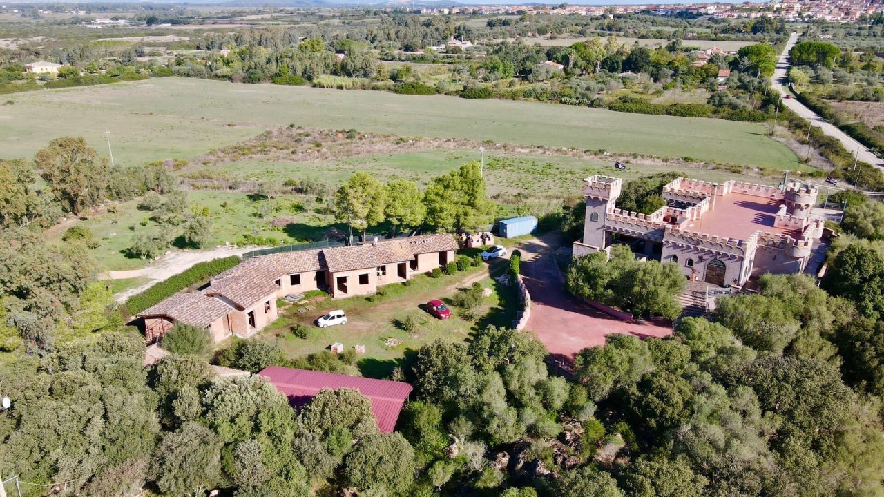 For sale castle in quiet zone Olmedo Sardegna foto 9