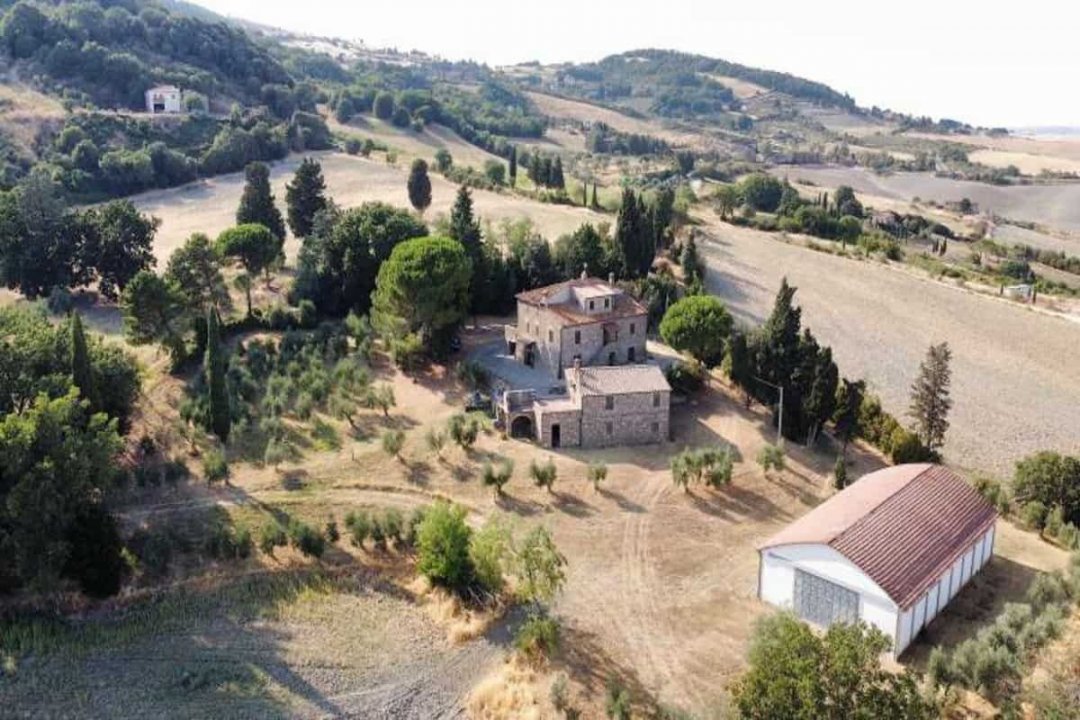 For sale cottage in quiet zone Montecatini Val di Cecina Toscana foto 2