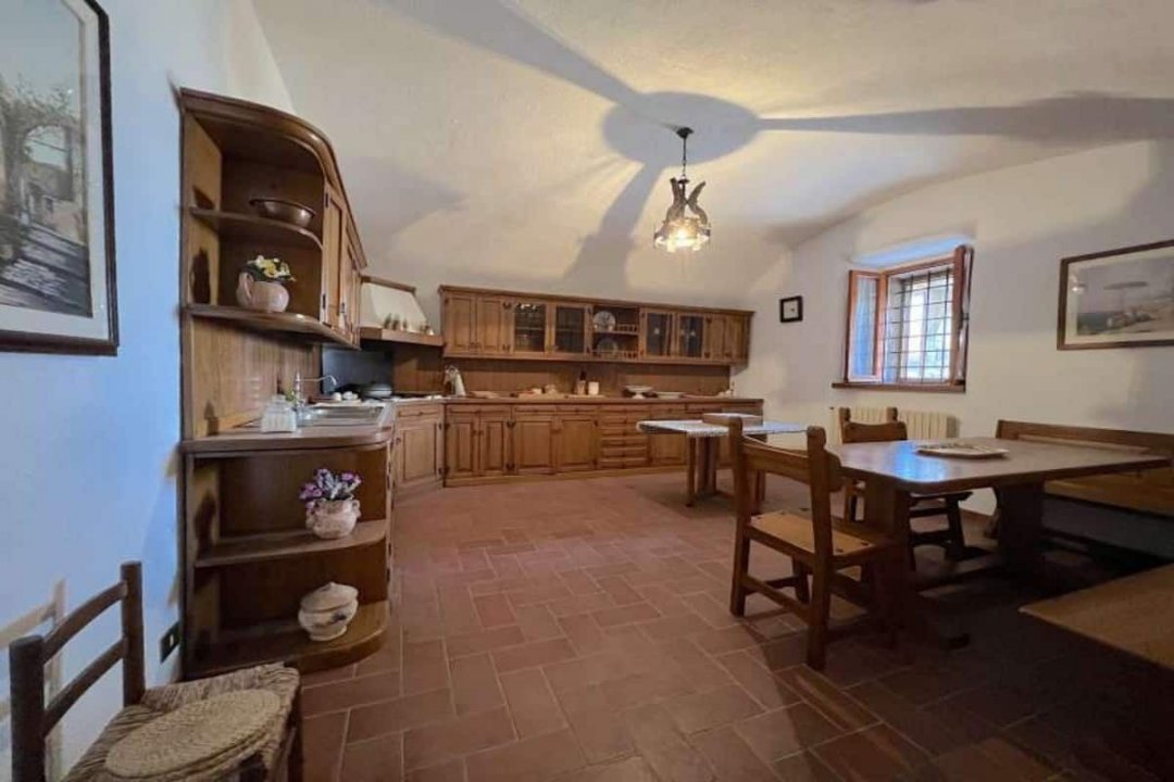 For sale cottage in quiet zone Montecatini Val di Cecina Toscana foto 16