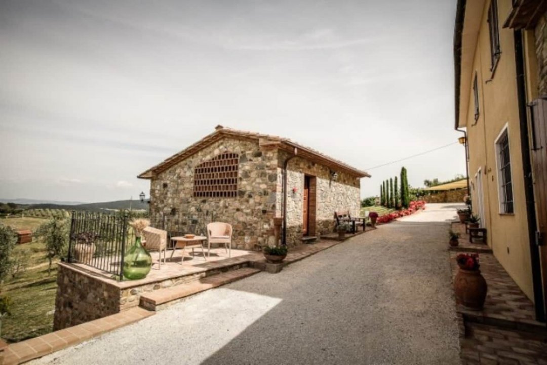 For sale cottage in quiet zone Chianni Toscana foto 4