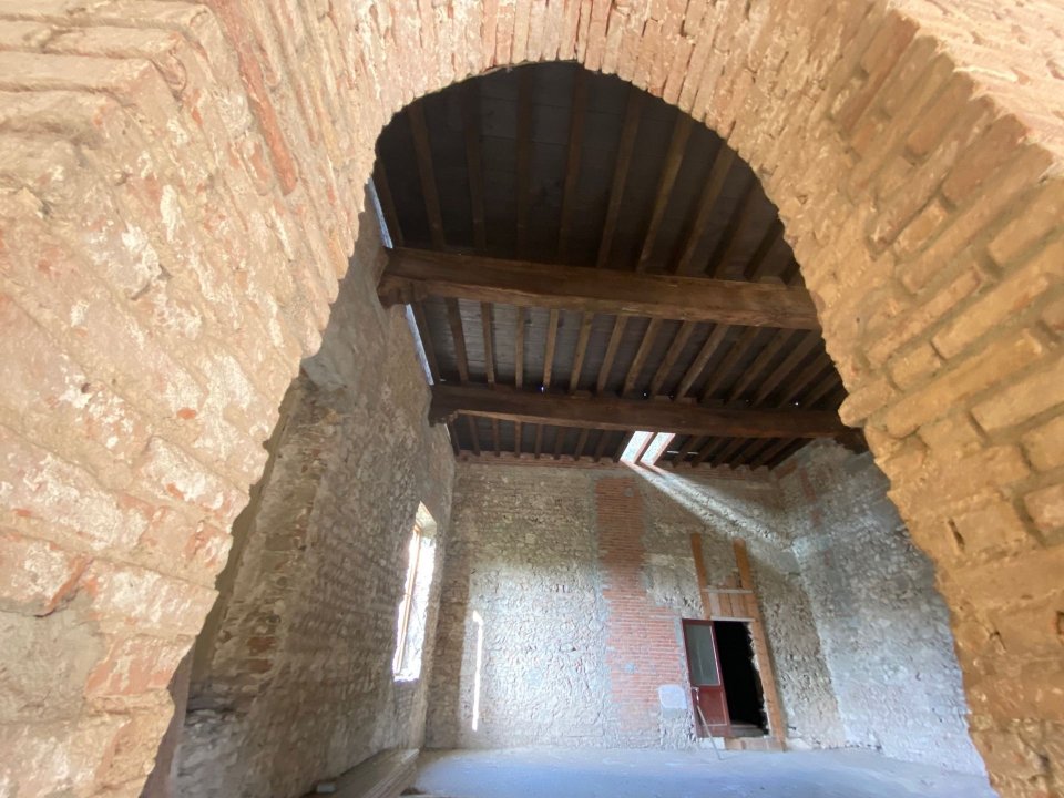 For sale castle in quiet zone Scandiano Emilia-Romagna foto 12