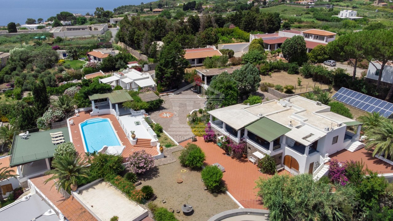 For sale villa in  Lipari Sicilia foto 7