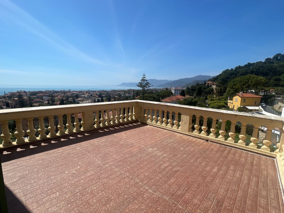 A vendre villa in zone tranquille Bordighera Liguria foto 16