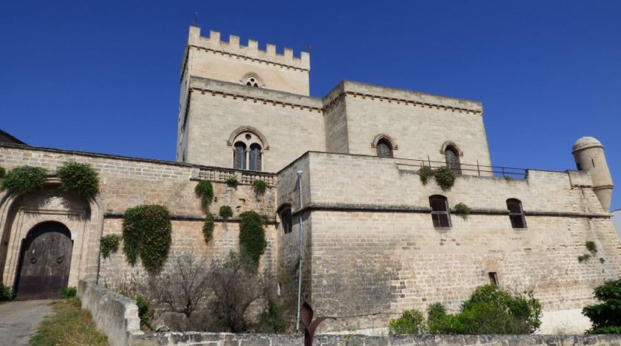 A vendre château in ville Parabita Puglia foto 5