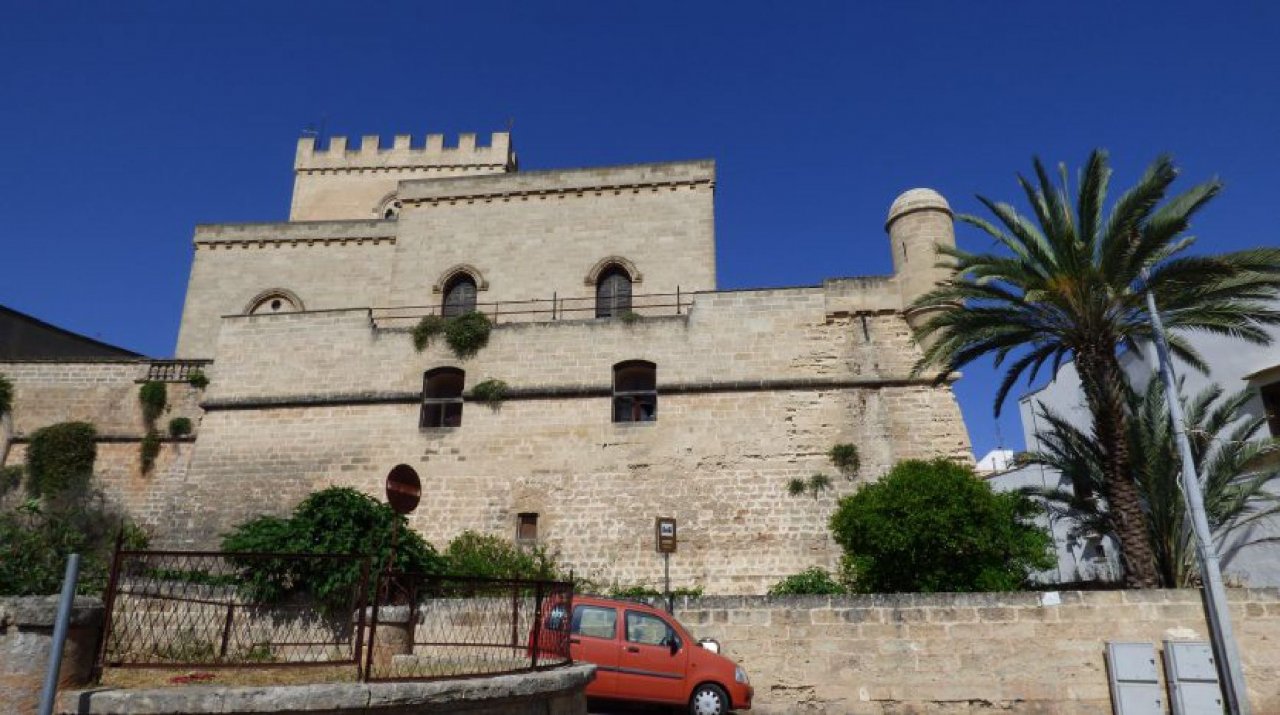 A vendre château in ville Parabita Puglia foto 7