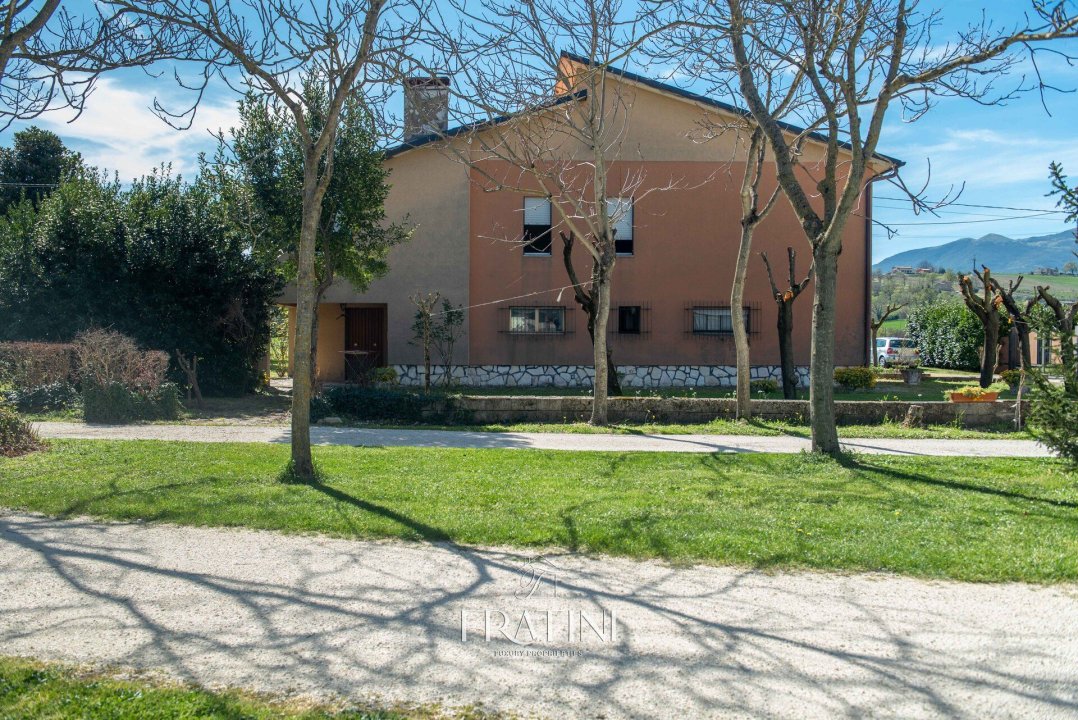 For sale cottage in quiet zone Matelica Marche foto 21