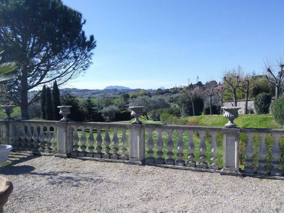 A vendre villa in zone tranquille Rimini Emilia-Romagna foto 6