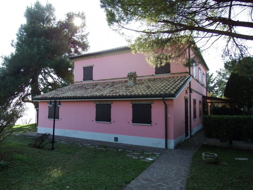 For sale cottage in quiet zone Senigallia Marche foto 11
