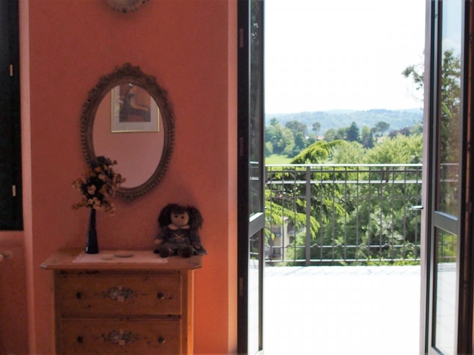 For sale villa in quiet zone Como Lombardia foto 7