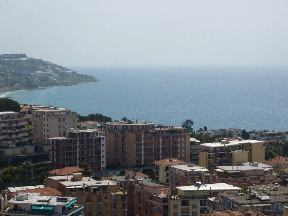 For sale penthouse by the sea Sanremo Liguria foto 16