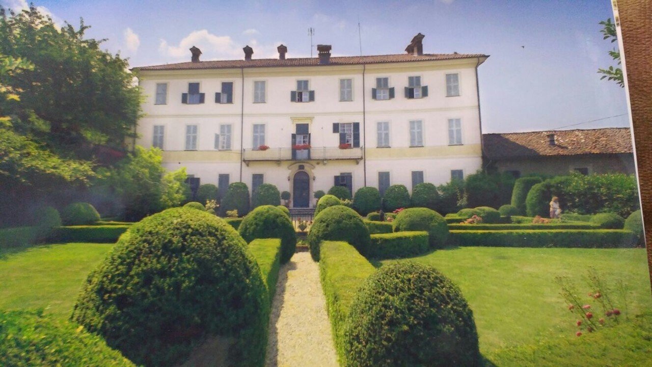 Se vende villa in zona tranquila Sanfrè Piemonte foto 2