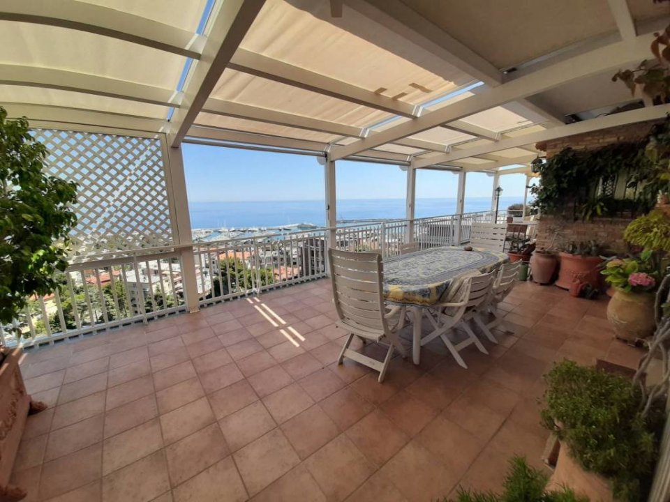 For sale penthouse in city Sanremo Liguria foto 8
