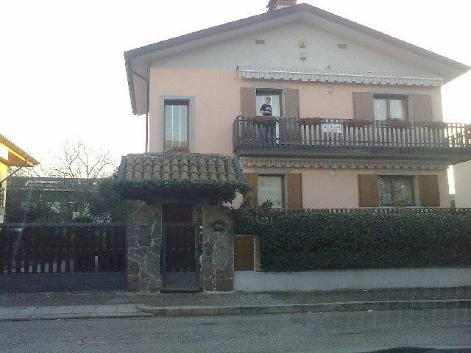 For sale villa in city Udine Friuli-Venezia Giulia foto 1