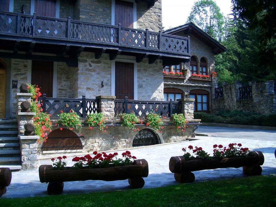 For sale apartment in mountain Courmayeur Valle d´Aosta foto 1