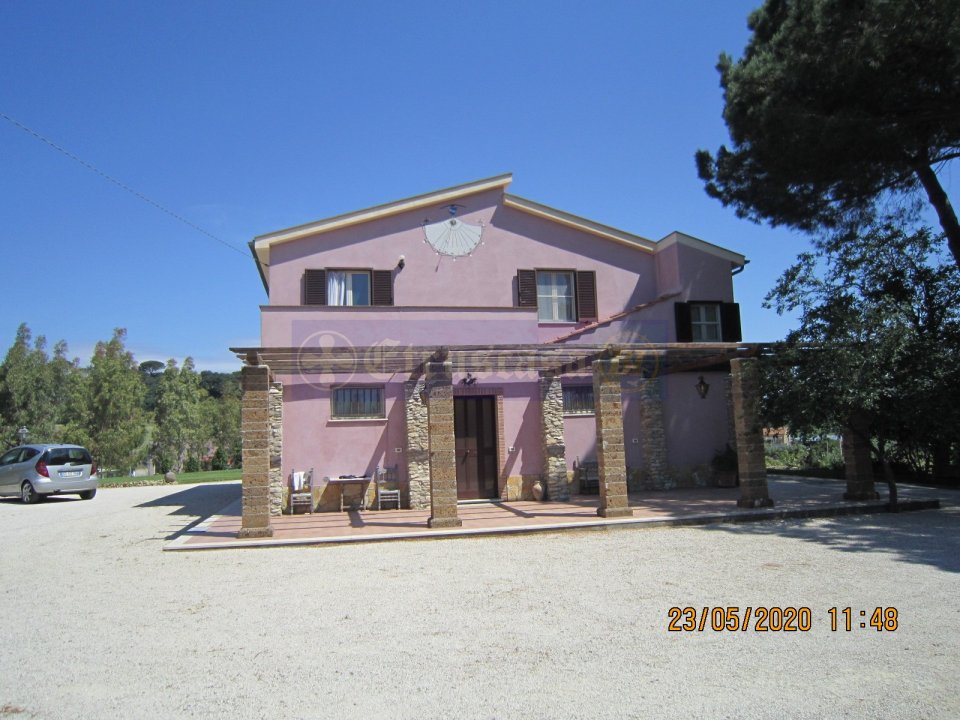 For sale cottage in quiet zone Tarquinia Lazio foto 18