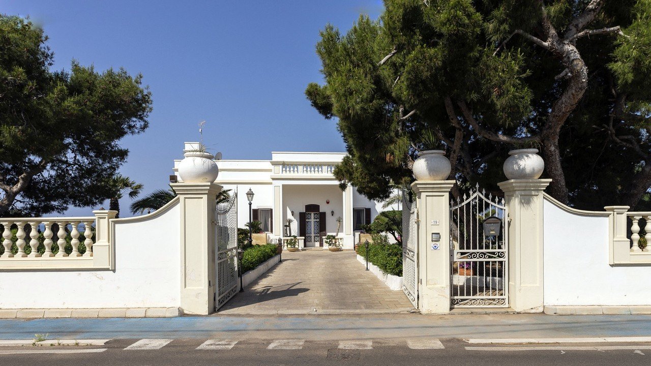 A vendre villa by the mer Racale Puglia foto 28