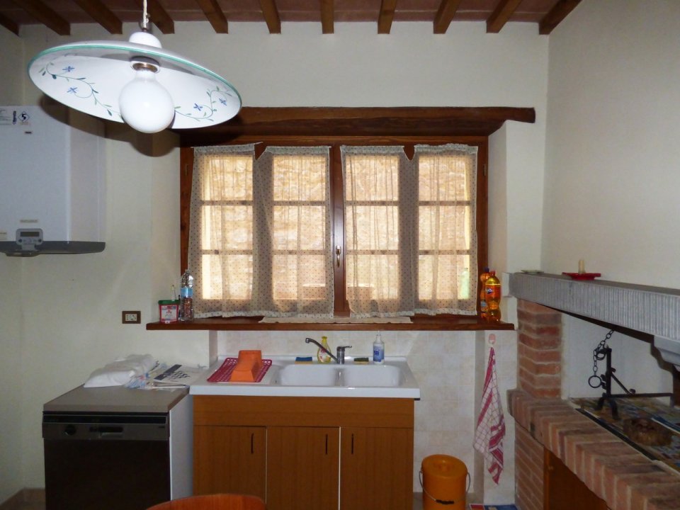 For sale apartment in quiet zone Lucignano Toscana foto 7