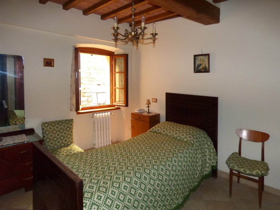 For sale apartment in quiet zone Lucignano Toscana foto 11
