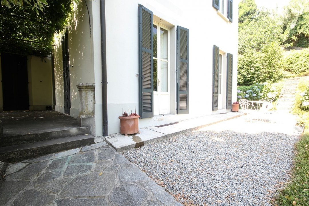 Se vende villa in zona tranquila Calco Lombardia foto 12