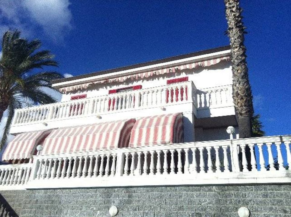 For sale villa by the sea Sanremo Liguria foto 1