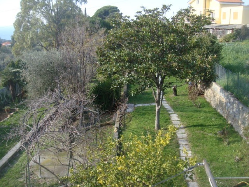 For sale villa in quiet zone Bordighera Liguria foto 15