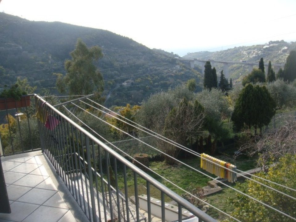 A vendre villa in zone tranquille Bordighera Liguria foto 3