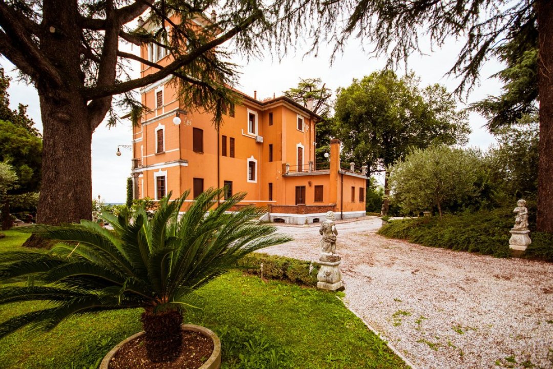For sale castle in quiet zone Asolo Veneto foto 71