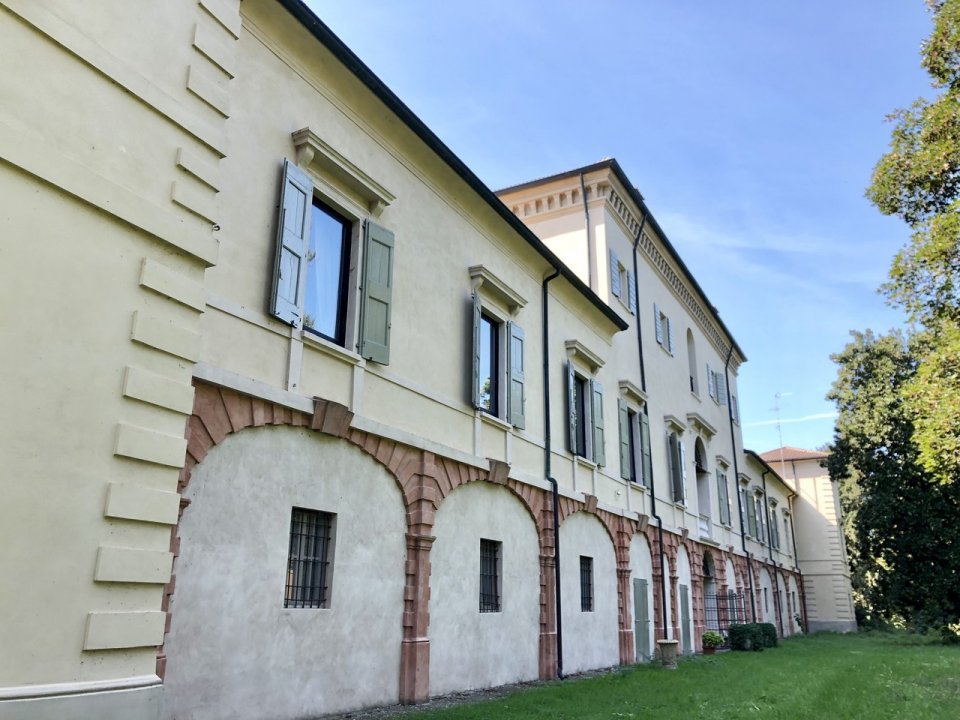 Se vende palacio in ciudad Reggiolo Emilia-Romagna foto 41