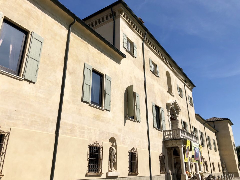 Se vende palacio in ciudad Reggiolo Emilia-Romagna foto 37