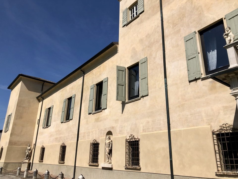 Se vende palacio in ciudad Reggiolo Emilia-Romagna foto 38
