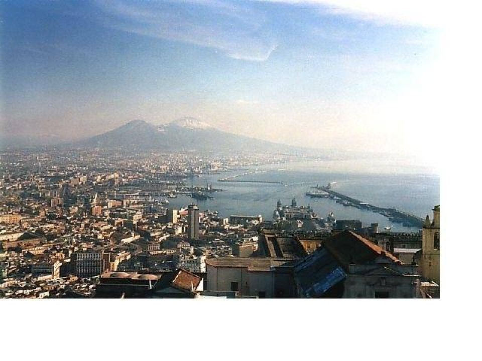 Se vende plano in ciudad Napoli Campania foto 1