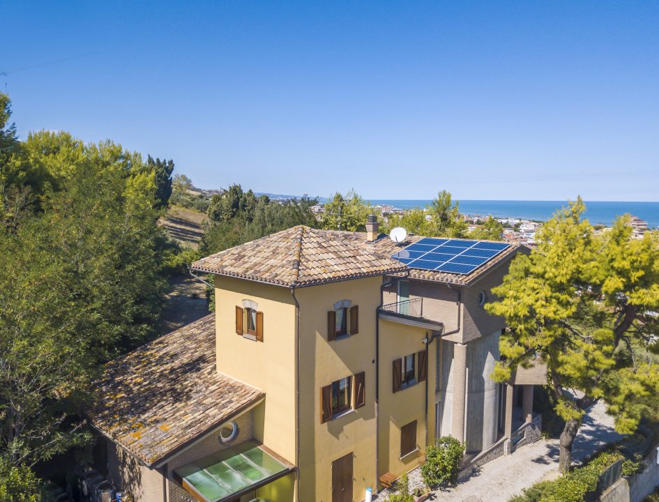 A vendre villa by the mer Roseto degli Abruzzi Abruzzo foto 1