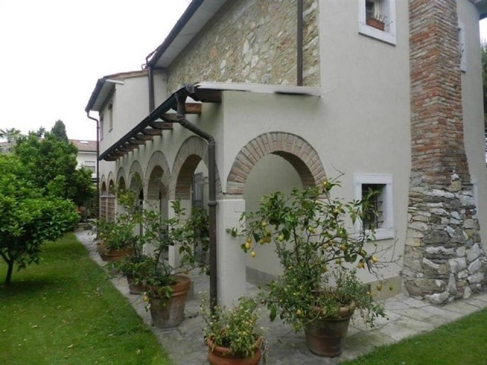 For sale cottage by the sea Pietrasanta Toscana foto 13