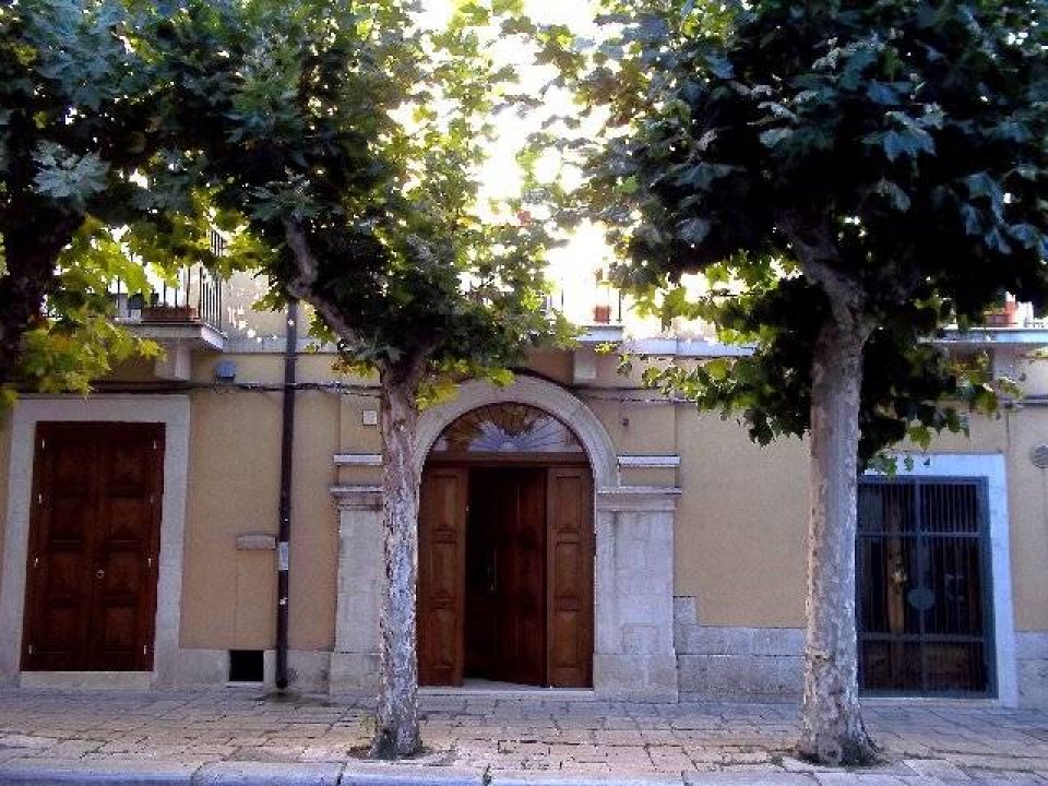 For sale palace in quiet zone Gioia Del Colle Puglia foto 1