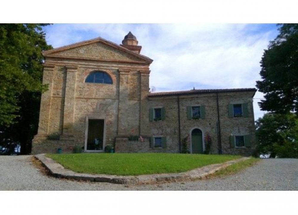 For sale palace in quiet zone Cesena Emilia-Romagna foto 9