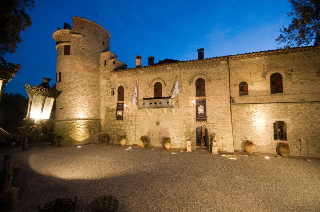 A vendre château in zone tranquille Deruta Umbria foto 49