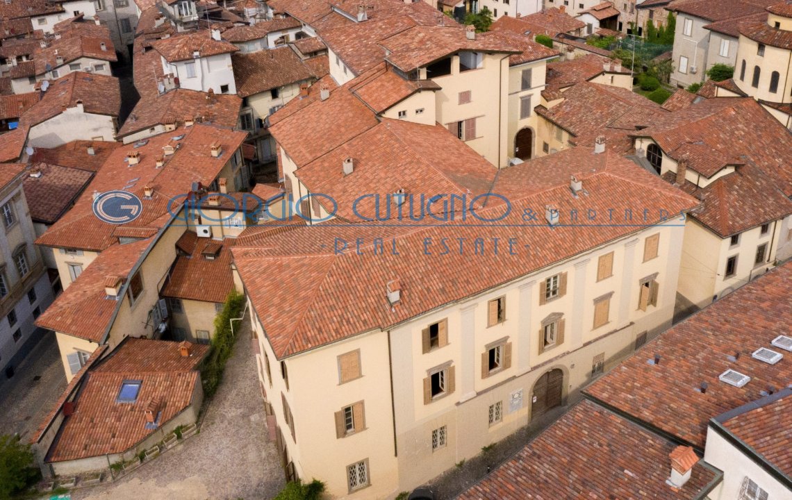For sale palace in city Bergamo Lombardia foto 22